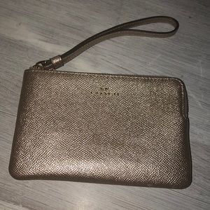 FINAL PRICE!! 🖤 Coach wristlet
